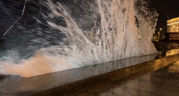 Foto - İstanbul’da lodos etkili oluyor