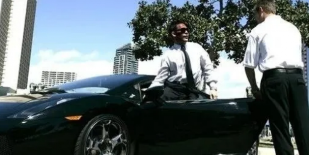 Foto - İstanbul’da lüks otellerin otopark hizmeti vatandaşı isyan ettirdi: Vale değil mafya!