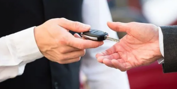 İstanbul’da lüks otellerin otopark hizmeti vatandaşı isyan ettirdi: Vale değil mafya!