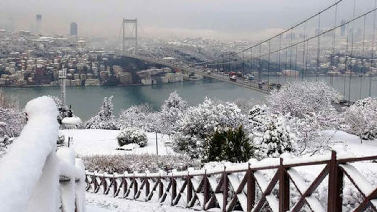 İstanbul'da okullar tatil mi? Eğitime kar engeli: İşte okulların tatil edildiği tüm iller! 