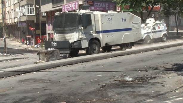 Foto - İstanbul'da olay! Yine sokaklara döküldüler