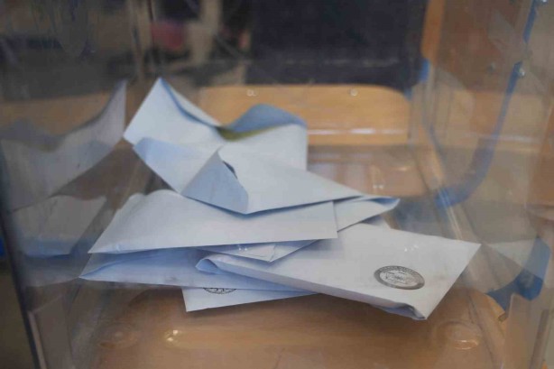 Foto - İstanbul’da oy kullanma işlemi başladı! İşte en fazla seçmenin olduğu ilçeler…