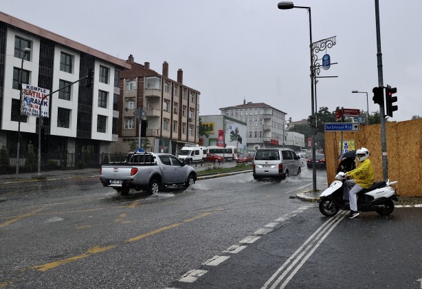 Foto - İstanbul'da sağanak etkili oluyor