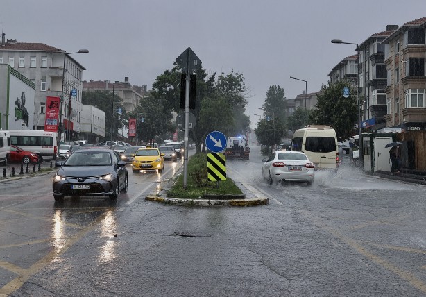 Foto - İstanbul'da sağanak etkili oluyor