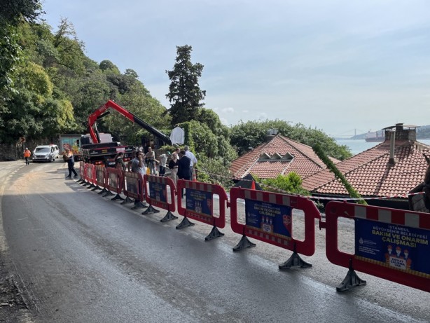 Foto - İstanbul'da sağanak nedeniyle bir restorana ait duvar çöktü! Bir kişi duvarın altında kaldı