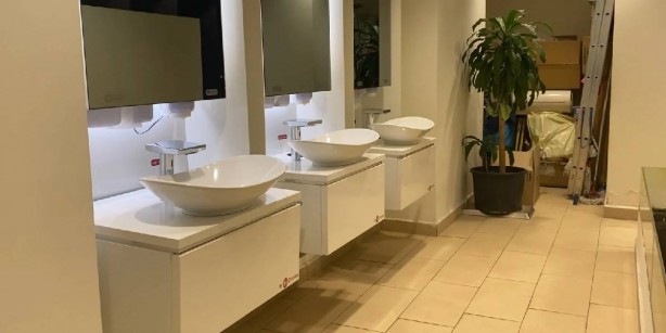 Foto - İstanbul'da sakın o AVM'ye gitmeyin! Tuvalete giriş 50 TL oldu! Turnikeyi görenler gözlerine inanamıyor
