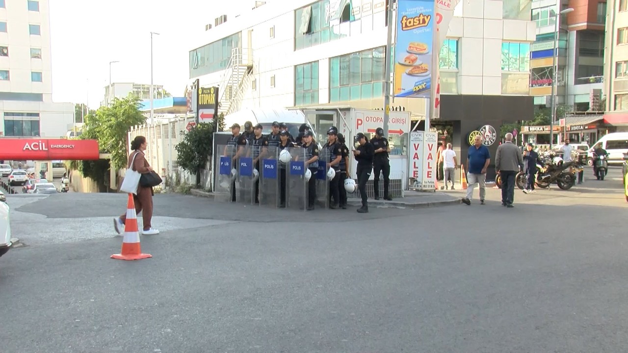 Foto - İstanbul’da seçim günü! Şaibelerle çalkalanan CHP yine sandıkta