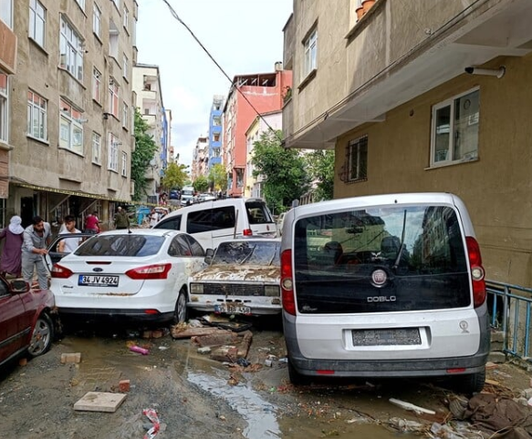 Foto - İstanbul'da sel felaketinden etkilenenlere 15 bin TL yardım ödemesi yapılacak