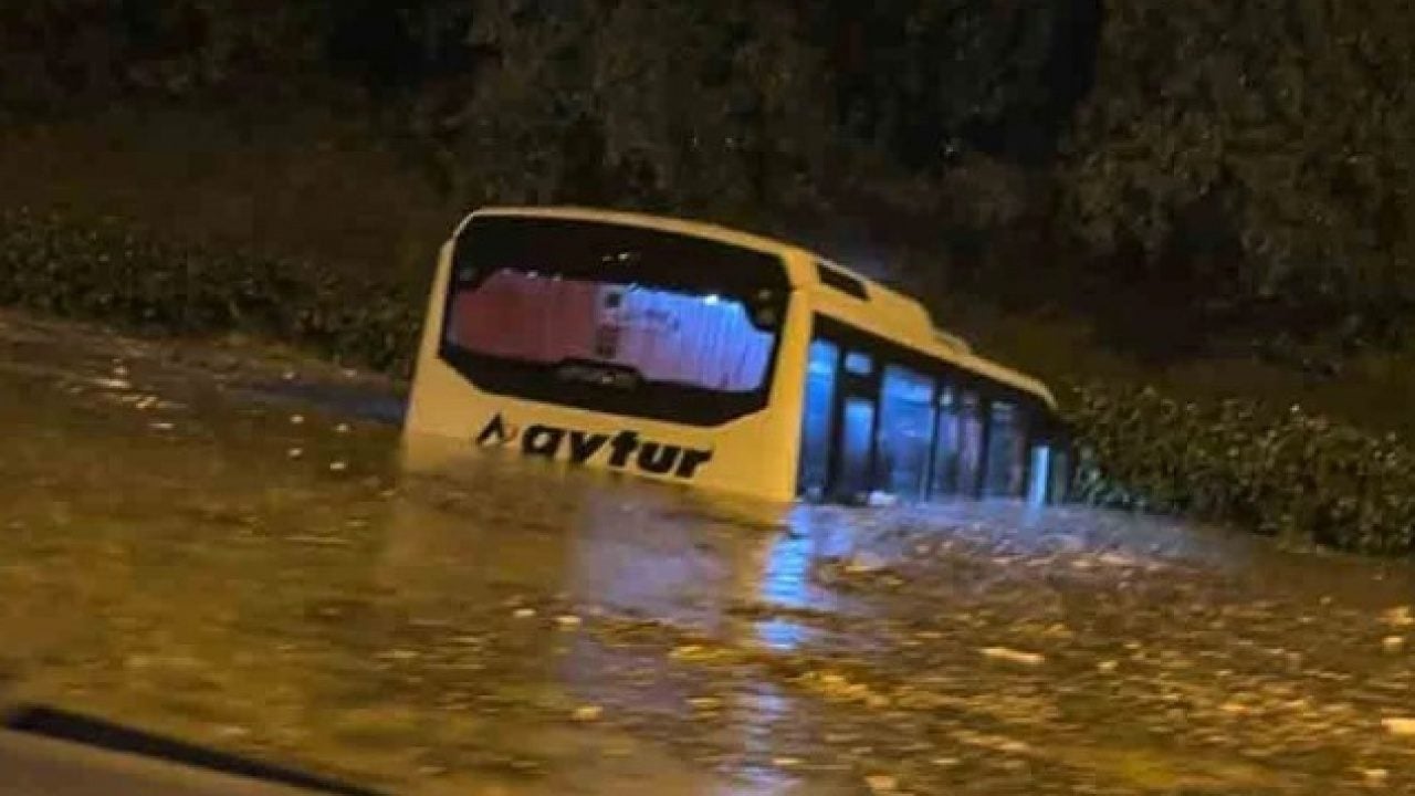 Foto - İstanbul'da sel tehlikesi bulunan 10 ilçe belli oldu