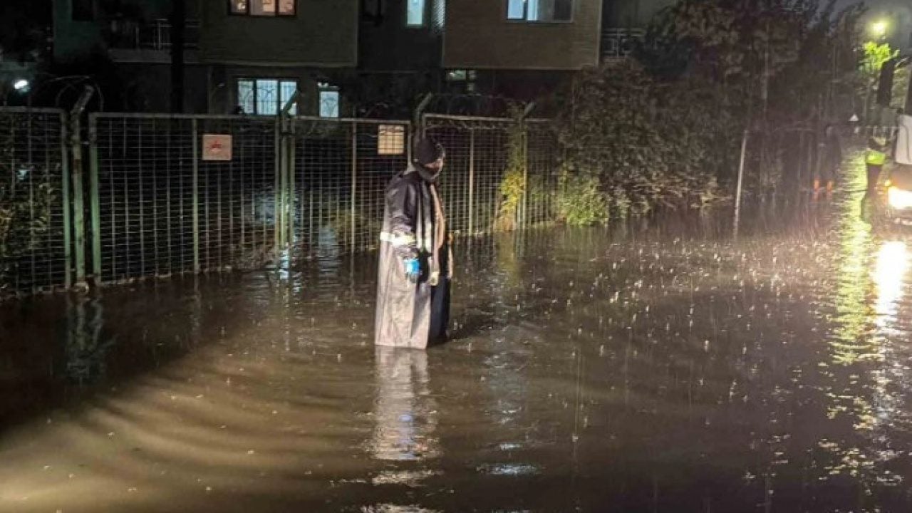 Foto - İstanbul'da sel tehlikesi bulunan 10 ilçe belli oldu