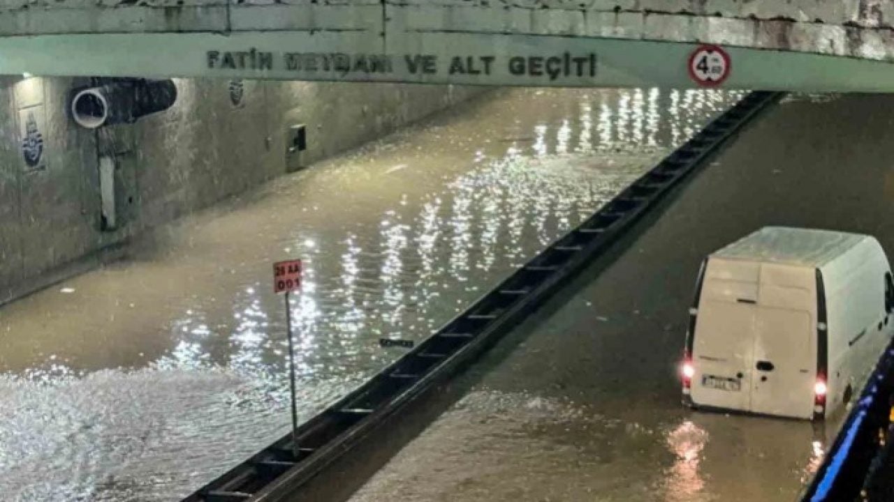 Foto - İstanbul'da sel tehlikesi bulunan 10 ilçe belli oldu