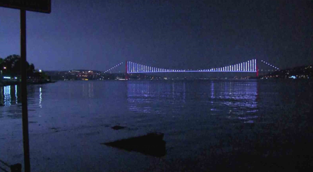 Foto - İstanbul’da şimşekler geceyi aydınlattı