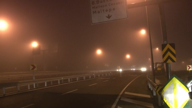 Foto - İstanbul'da sis hayatı olumsuz etkiledi