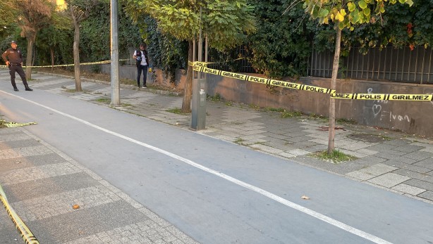 Foto - İstanbul'da sokak ortasında dehşet! Silahlı saldırıya uğrayan yabancı uyruklu şahıs öldü