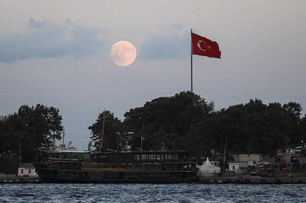 Foto - İstanbul’da ‘Süper Ay’