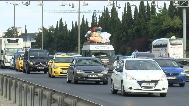 Foto - İstanbul’da trafik durma noktasına geldi