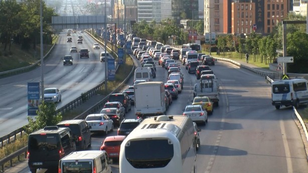 Foto - İstanbul’da trafik durma noktasına geldi