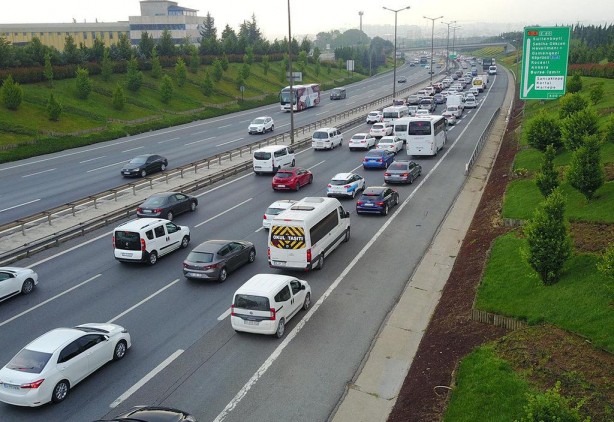 İstanbul'da trafik felç oldu
