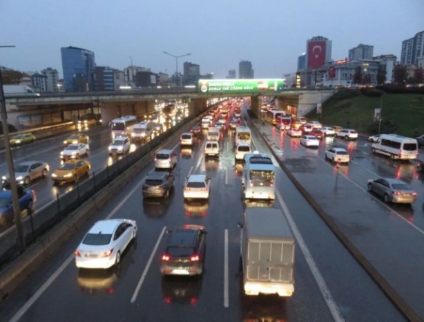 Foto - İstanbul'da trafik yoğunluğu!