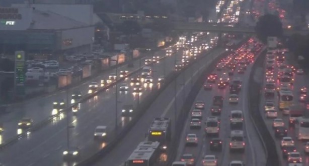 Foto - İstanbul'da trafik yoğunluğu!