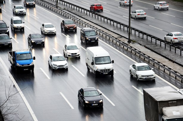 Foto - İstanbul'da trafik yoğunluğu yüzde 70'e çıktı