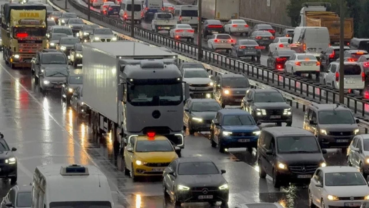 Foto - İstanbul'da yaşayanlar dikkat: Bu yol günde 7 saat kapanacak!