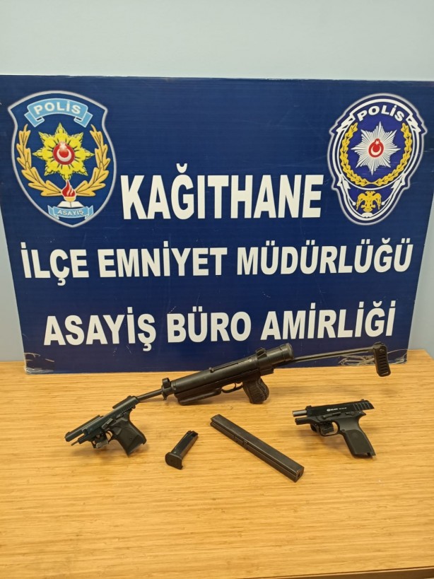 Foto - İstanbul’da yılbaşı gecesi silah operasyonu: Suikast silahı ele geçirildi!