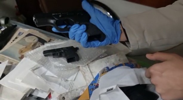 Foto - İstanbul’da yılbaşı gecesi silah operasyonu: Suikast silahı ele geçirildi!