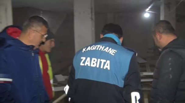 Foto - İstanbul'da zemine kaçak kat