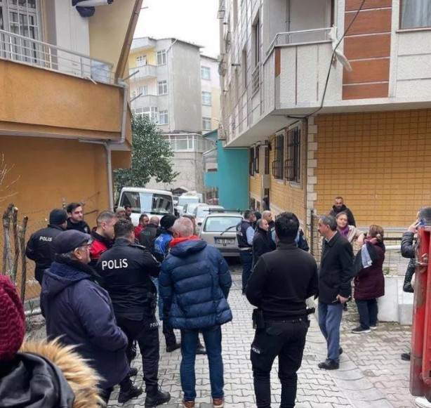 Foto - İstanbul'da zemine kaçak kat