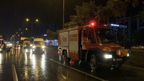 Foto - İstanbul'da zincirleme trafik kazası!