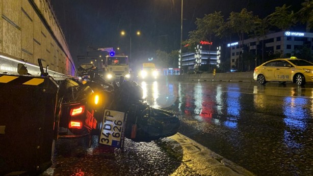 Foto - İstanbul'da zincirleme trafik kazası!