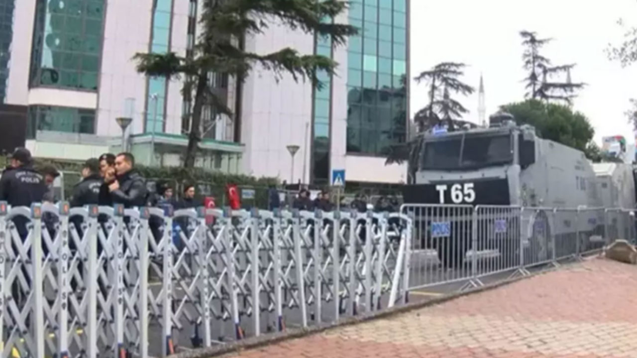 Foto - İstanbul'daki İsrail Başkonsolosluğu'nda hareketli saatler! Silahlar patladı, valilikten açıklama geldi