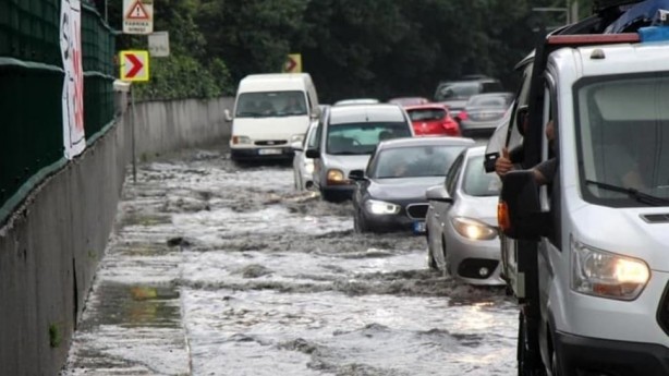 Foto - İstanbul'daki sel felaketinde ölen var mı?
