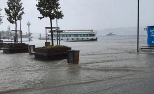 Foto - İstanbul'daki sel felaketinde ölen var mı?