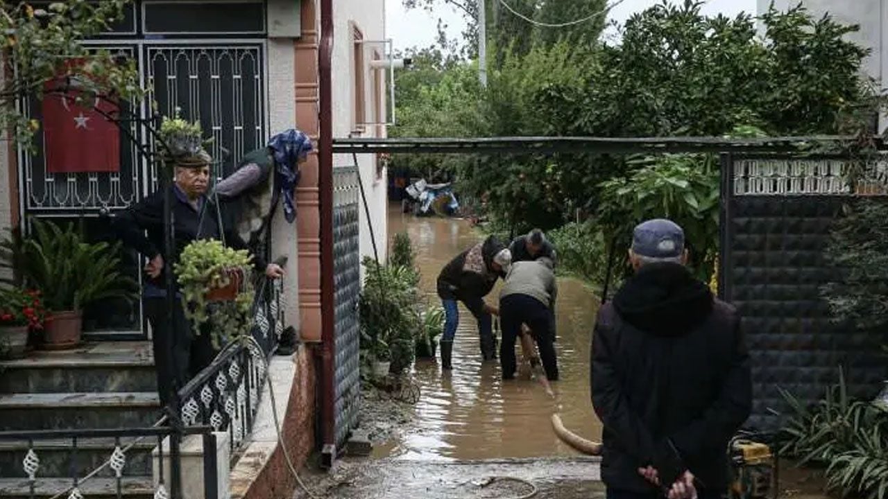 Foto - İstanbul'daki seli önceden bilen uzman isimden yeni uyarı daha geldi: Asıl büyük tehlikeyi açıkladı