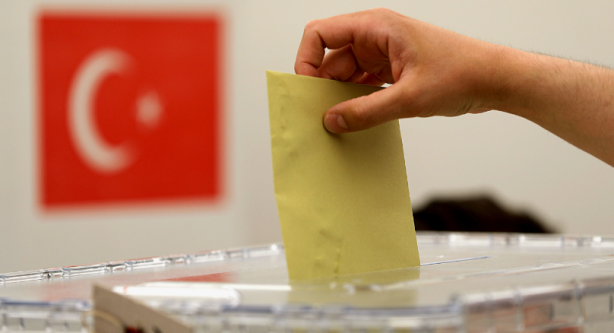 Foto - İstanbul'daki son sonuçlar anketçi Hakan Bayrakçı'yı şaşkına çevirdi: Geçen seçim böyle bir olay yoktu