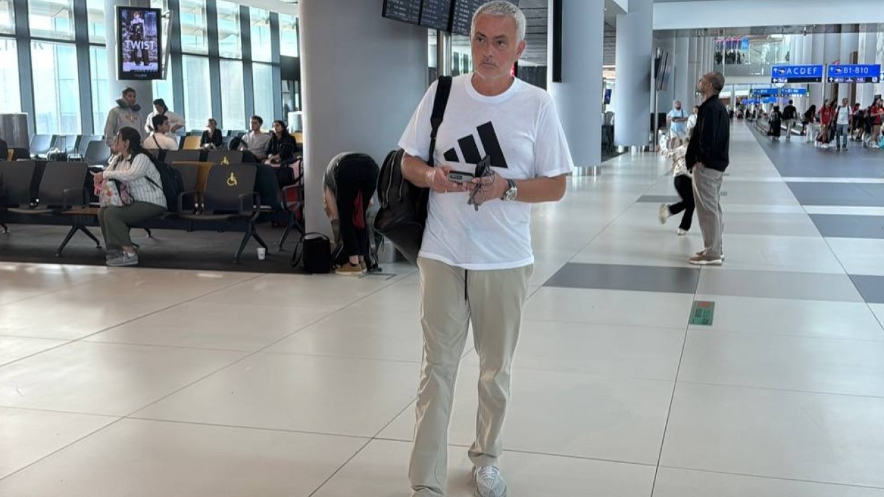 Foto - İstanbul’dan daha bugün ayrılan Mourinho’nun yeni takımı belli oldu!