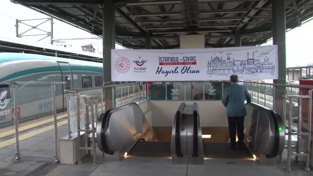 Foto - İstanbul'dan o şehre YHT ilk seferini yaptı!