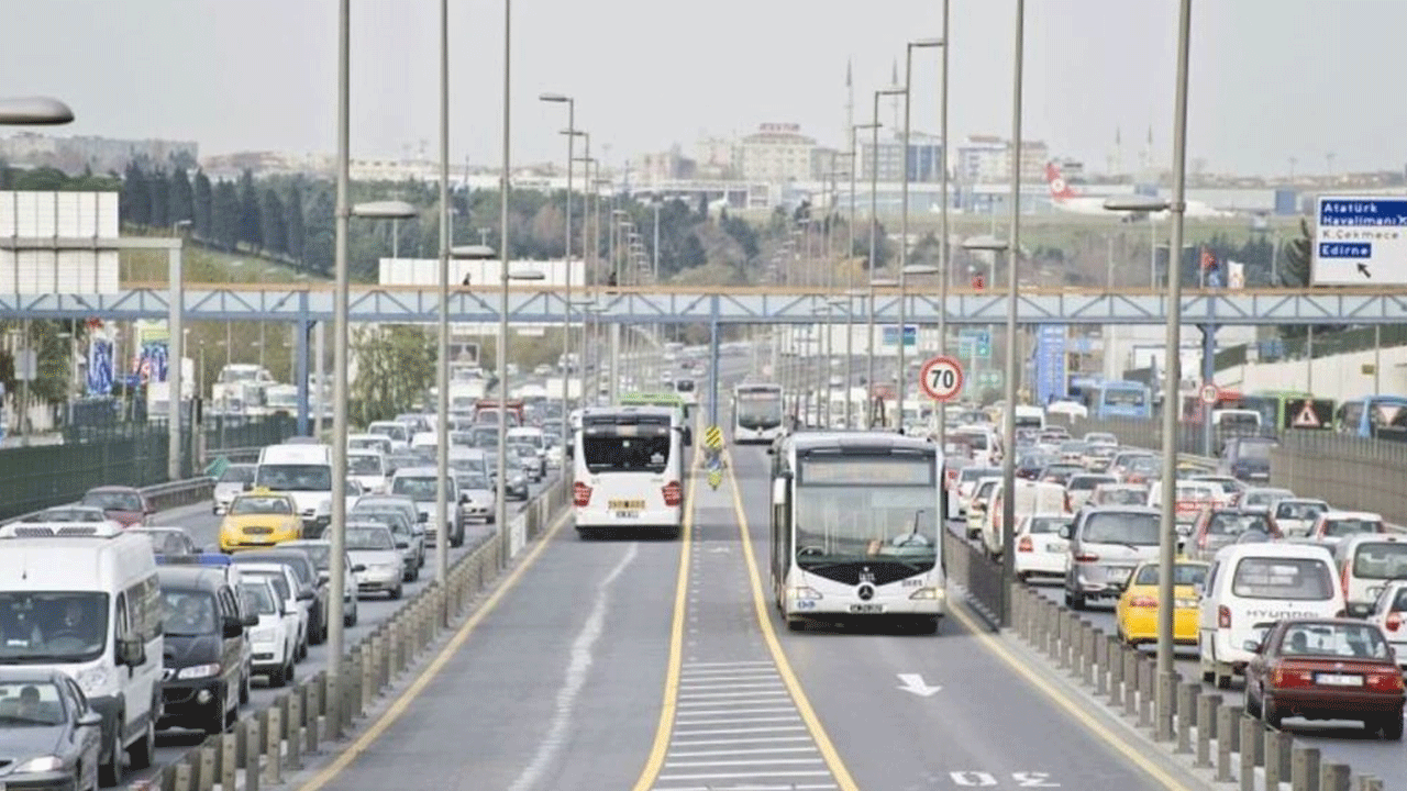 İstanbul'dan sonra Sakarya'ya da metrobüs geliyor