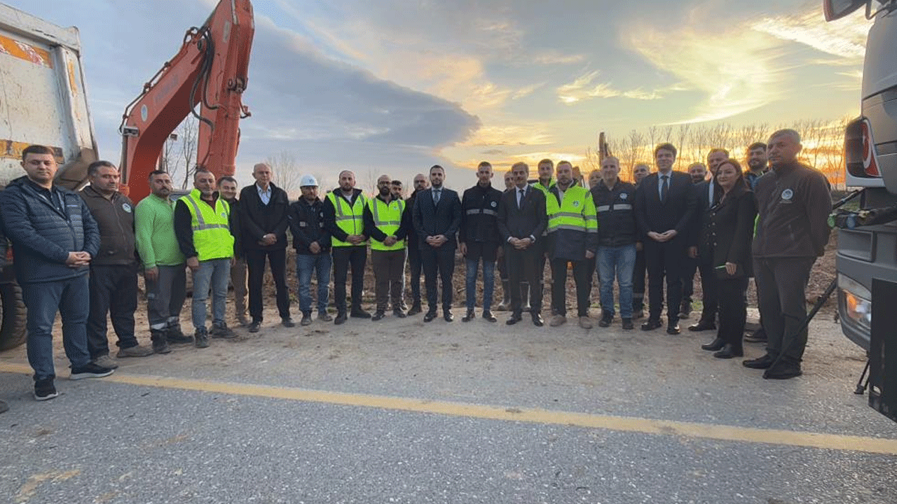 Foto - İstanbul'dan sonra Sakarya'ya da metrobüs geliyor