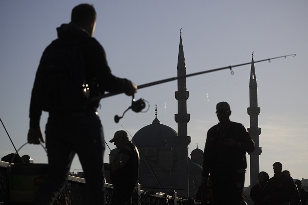 İstanbullular güneşli havanın tadını çıkardı