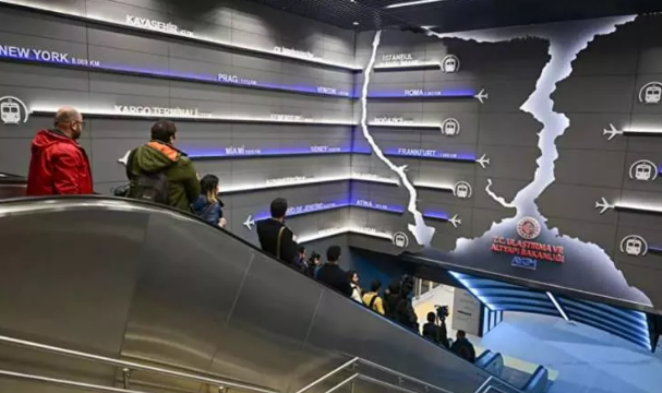 Foto - İstanbul’u çoktan unuttu! İmamoğlu seyahatte, AK Parti icraatta