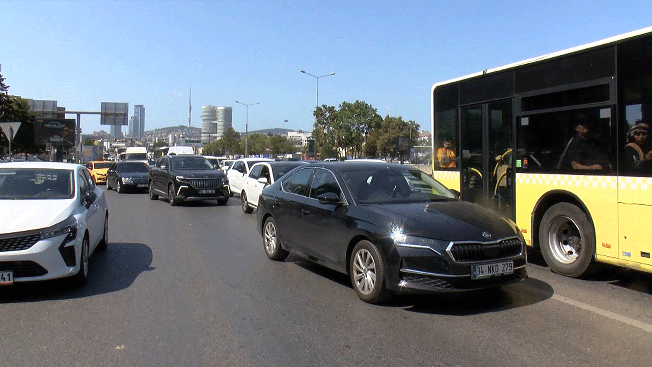 İstanbul'u felç eden yangın