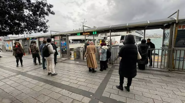 Foto - İstanbul'u kuvvetli sağanak ve fırtına vurdu! Valilik açıkladı Can kaybı var!