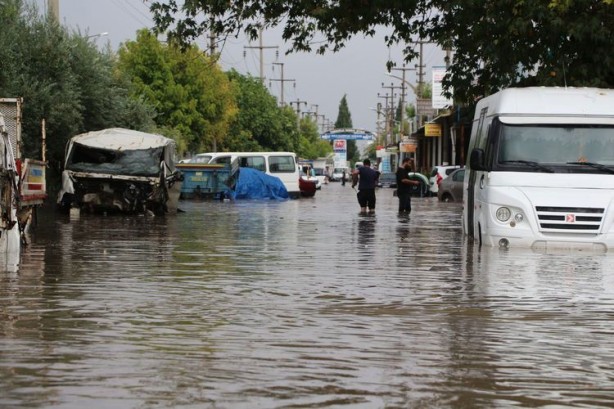 Foto - İstanbul'u 'Oraj' vuracak! Meteoroloji ve AKOM'dan kar yağışı uyarısı; sıcaklıklar resmen çakılacak