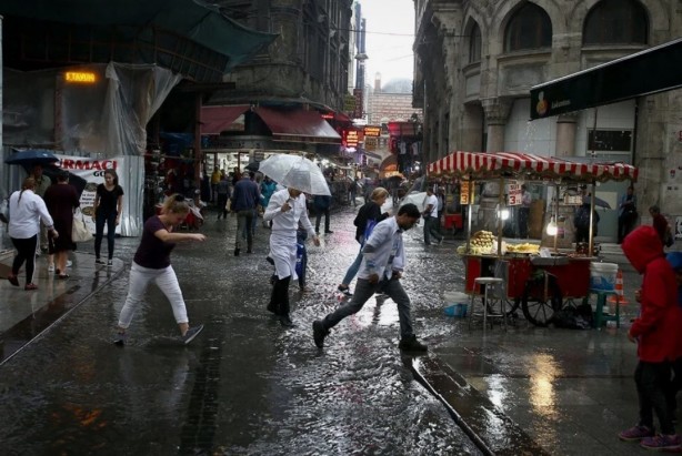 Foto - İstanbul'u sağanak vuracak! AFAD ve Meteoroloji'den sel uyarısı: Saat verdiler