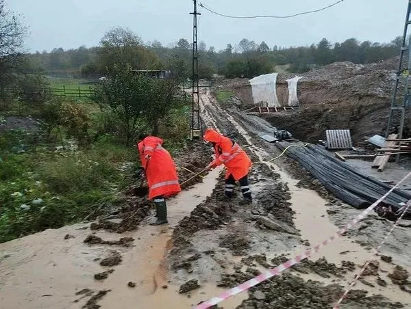 Foto - İstanbul'u sel aldı CHP'li Ekrem İmamoğlu yine kayboldu!