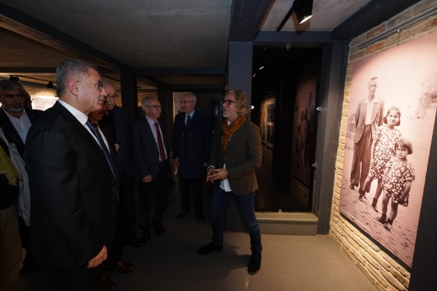 Foto - İstanbul’un camilerini anlatan muhteşem eser yıllar sonra günyüzüne çıkartıldı!