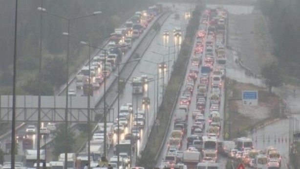 Foto - İstanbul'un çıkışında 65 yaş üstü yoğunluğu yaşanıyor
